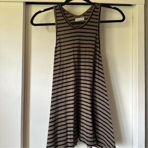 Wonderland Honolulu Tank